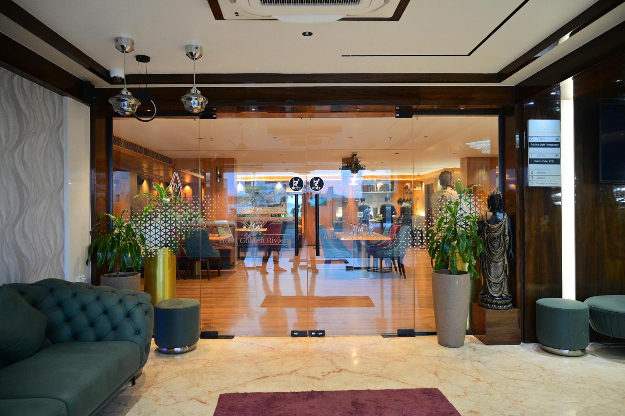 Hotel Golden Riviera 迈索尔 外观 照片