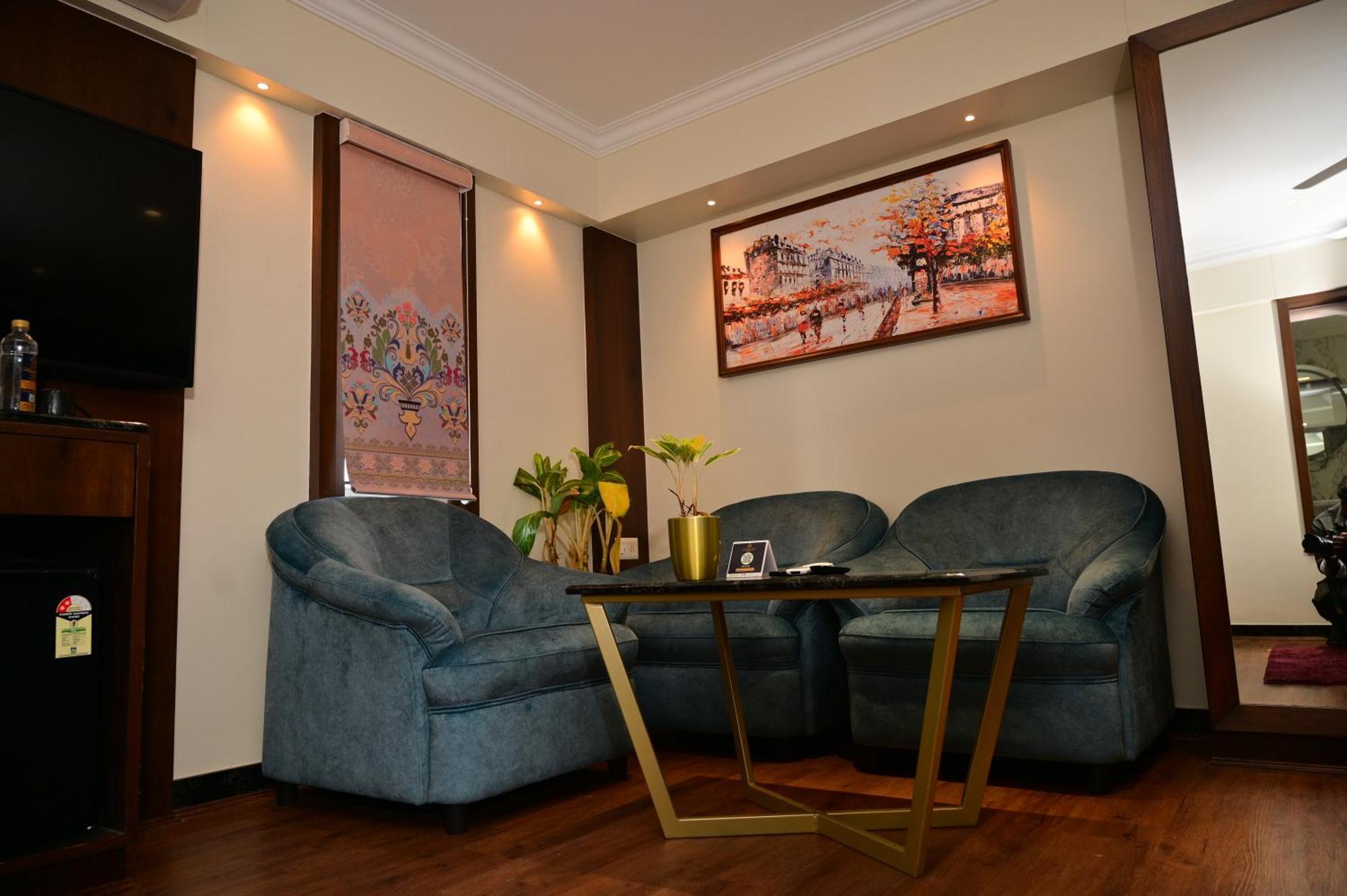 Hotel Golden Riviera 迈索尔 客房 照片